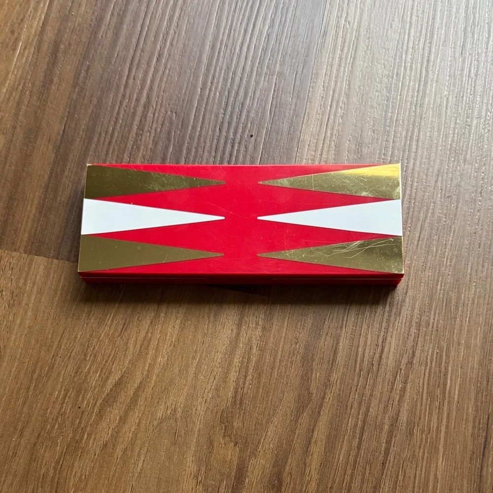 Estee Lauder Glam Eyeshadow Palette - Bold Hues - Picture 2 of 4